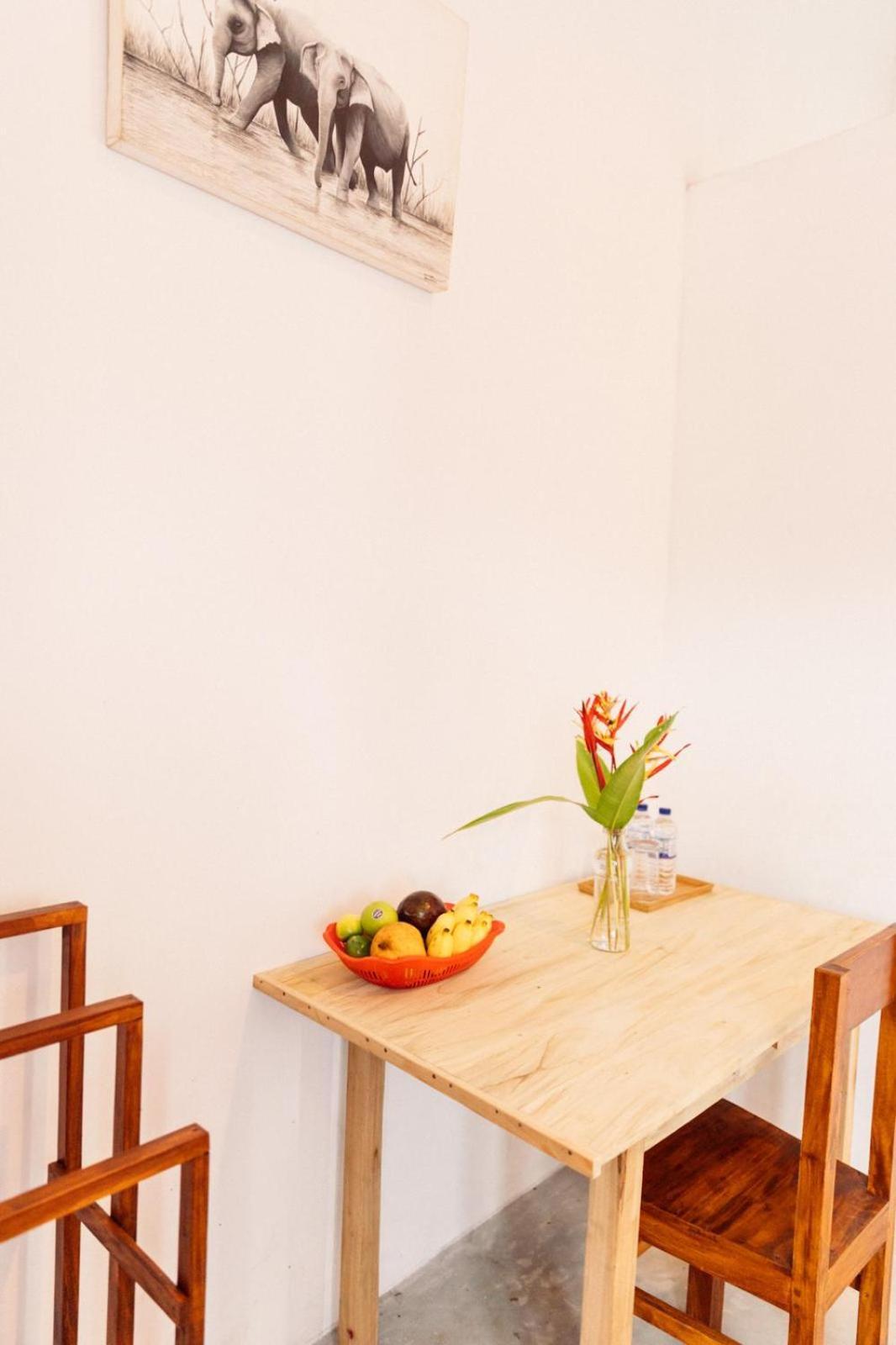 Hiriketiya Ladina Homestay Dikwella Exteriör bild
